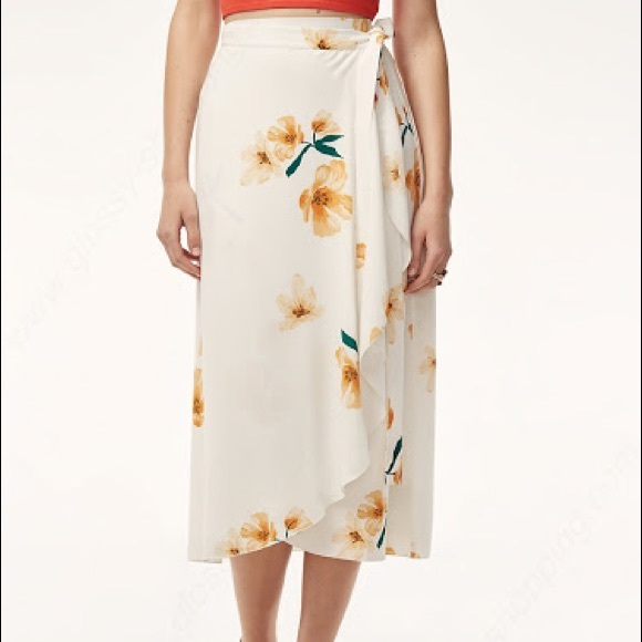 Aritzia summer white floral wrap skirt - Picture 2 of 10